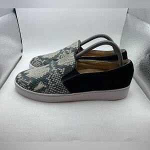 Vionic Midi python print womens Slip-On loafers size 9